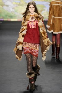 anna-sui.1.00130h-2010.02.18.07.40.34.904342_base