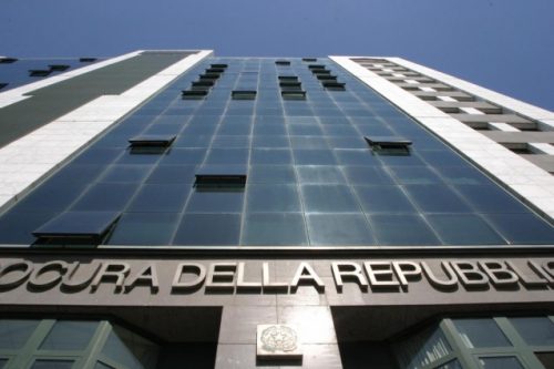 Procura napoli parentopoli