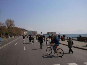 via_caracciolo_domenica