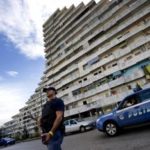 scampia-polizia
