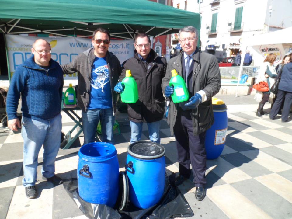 raccolta record di olii esausti a san giorgio a cremano