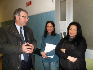 sindaco di san giorgio con le madri dei ragazzi feriti