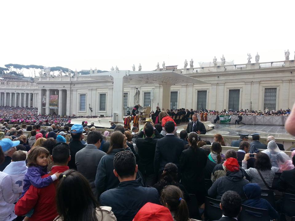 delegazione in piazza san pietro