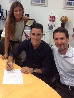 Callejon firma