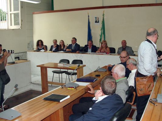 PRIMO CONSIGLIO BOSCOREALE SINDACO ASSESSORI CONSIGLIERI PUBBLICO (2)