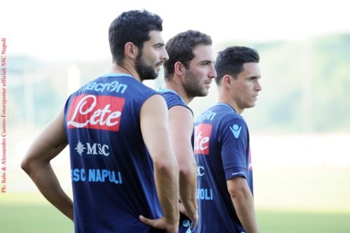 Allenamento Albiol Higuani e Callejon