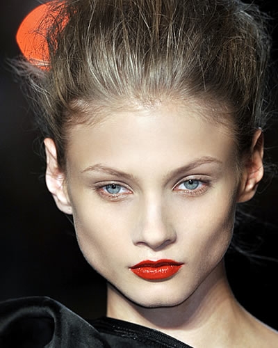 Anna-Selezneva_oggetto_editoriale_720x600