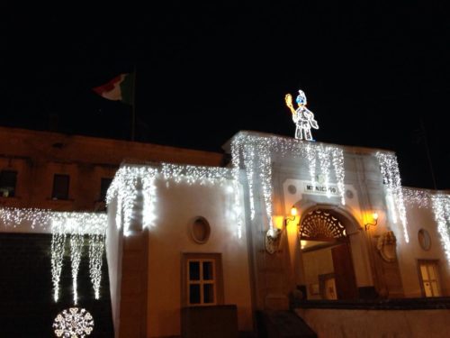 castello BAronale illuminato