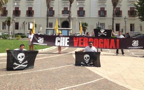 bandiera nera legambiente