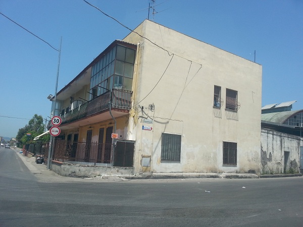 incrocio via casa d'auria