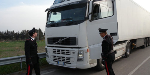 assalto-tir-carabinieri