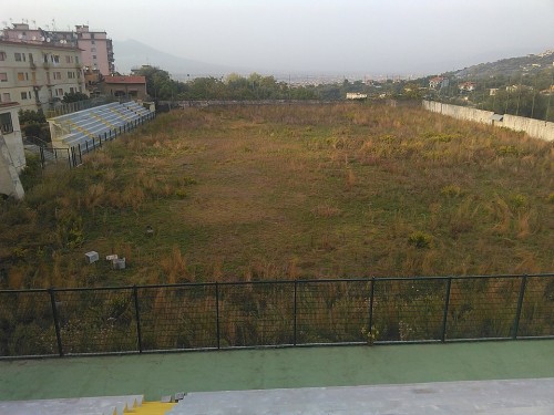 Le attuali condizioni del campo sportivo "San Michele"