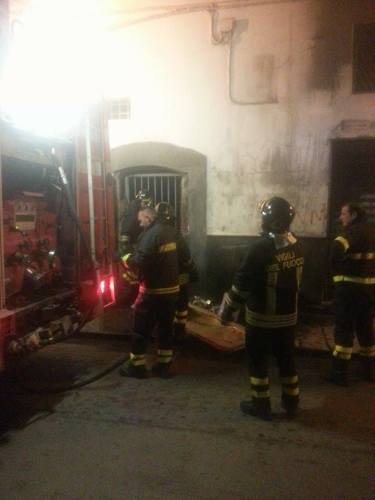 Incendio scafati 2