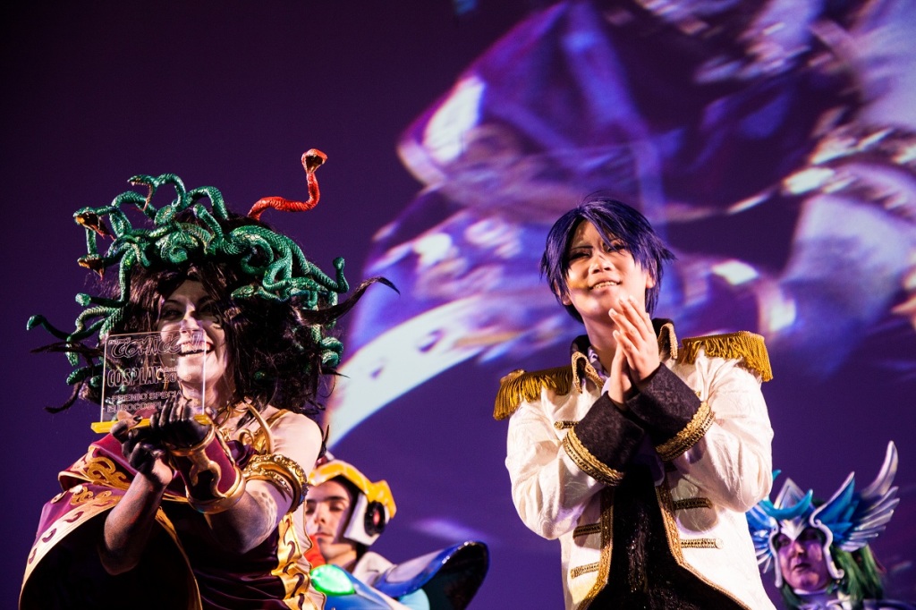 Medusa con star giapponese cosplay-Reika