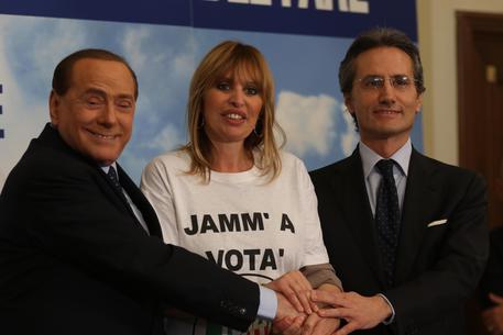 Fi: Berlusconi, no primarie per scelta leader moderati