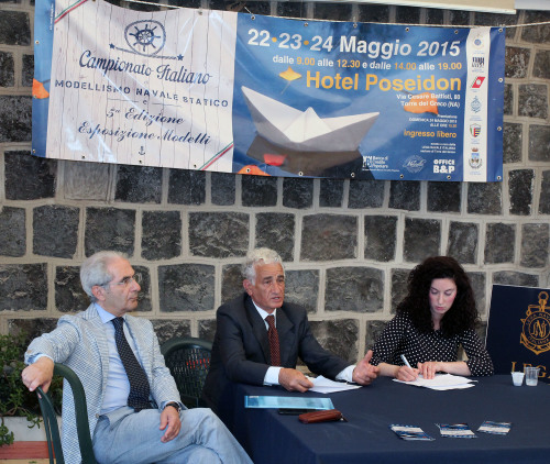 tavolo conferenza