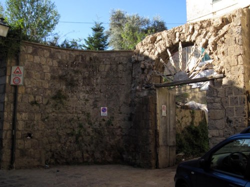via Talagnano 1 - 12 ottobre 2011