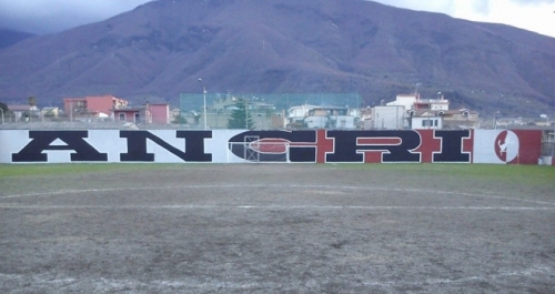 Angri stadio novi