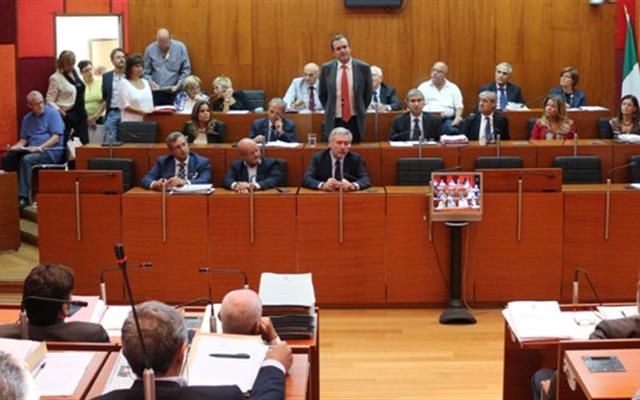 consiglio comunale napoli