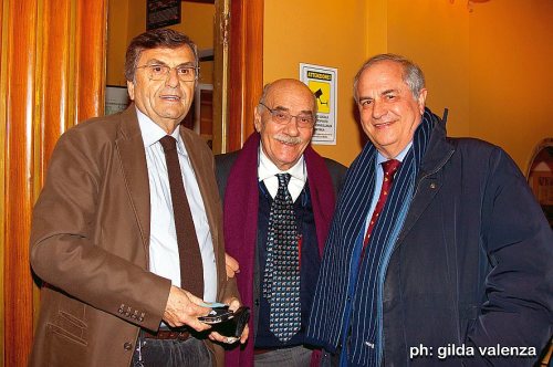 Teatro Augusteo.Francesco Caccavale (al centro)