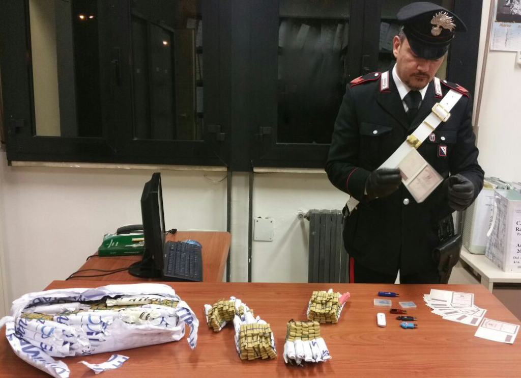 26.11.2015 CC Afragola botti illegali e documenti falsi 1