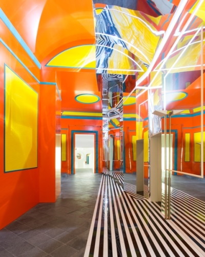 Ingresso Museo MADRE_Buren Axer Desaxer