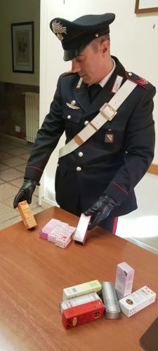 carabinieri profumi