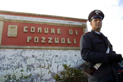 comune pozzuoli carabinieri