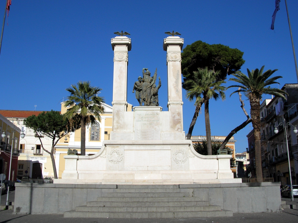 Torre_Annunziata_Monumento_ai_Caduti_1915-18