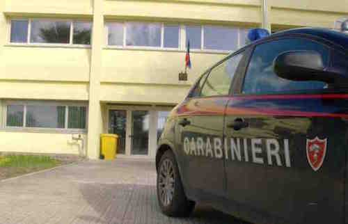 carabinieri furto scuola
