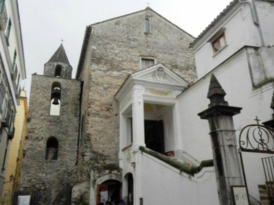 chiesa-san-pietro-a-corte