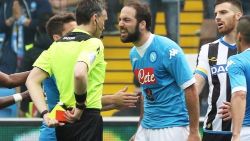 higuain espulso