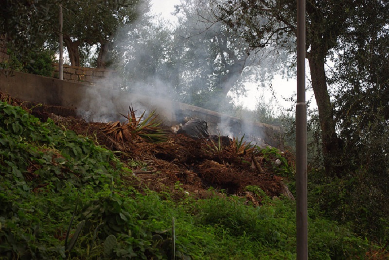 1 novembre 2012_rogo in Via Capodimonte