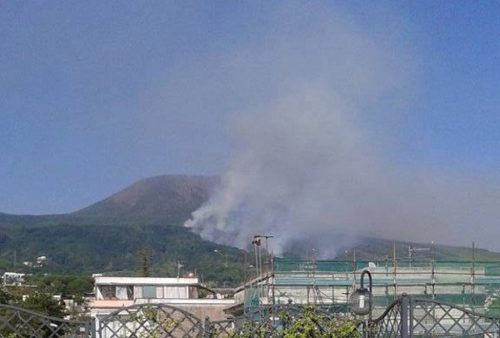 incendio vesuvio terzigno