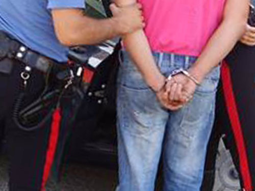carabinieri arresto manette