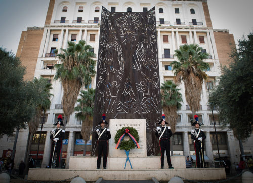 Carabinieri monumento D'Acquisto