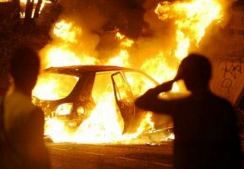 auto-in-fiamme