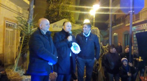ass-re-felice-porcaro-sindaco-felice-di-maiolo-artista-angelo-iannelli-mariglianella-27-12-2016
