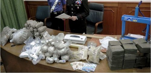 maxi-sequestro-droga-cc-napoli
