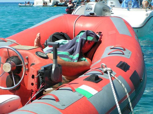 porto turistico gommone castellammare