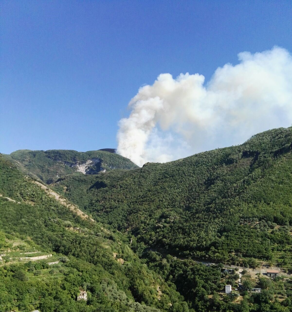 incendi monti Lattari
