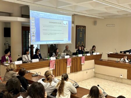 Sant’Antonio Abate, il Sindaco Ilaria Abagnale finanzia di tasca propria visite senologiche per donne in difficoltà