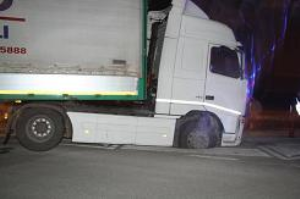 818fb715-dfcc-4d77-8b5d-dddc3f02e4aa