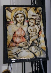 MadonnadellArcoSuPietraLavicaMaiolica