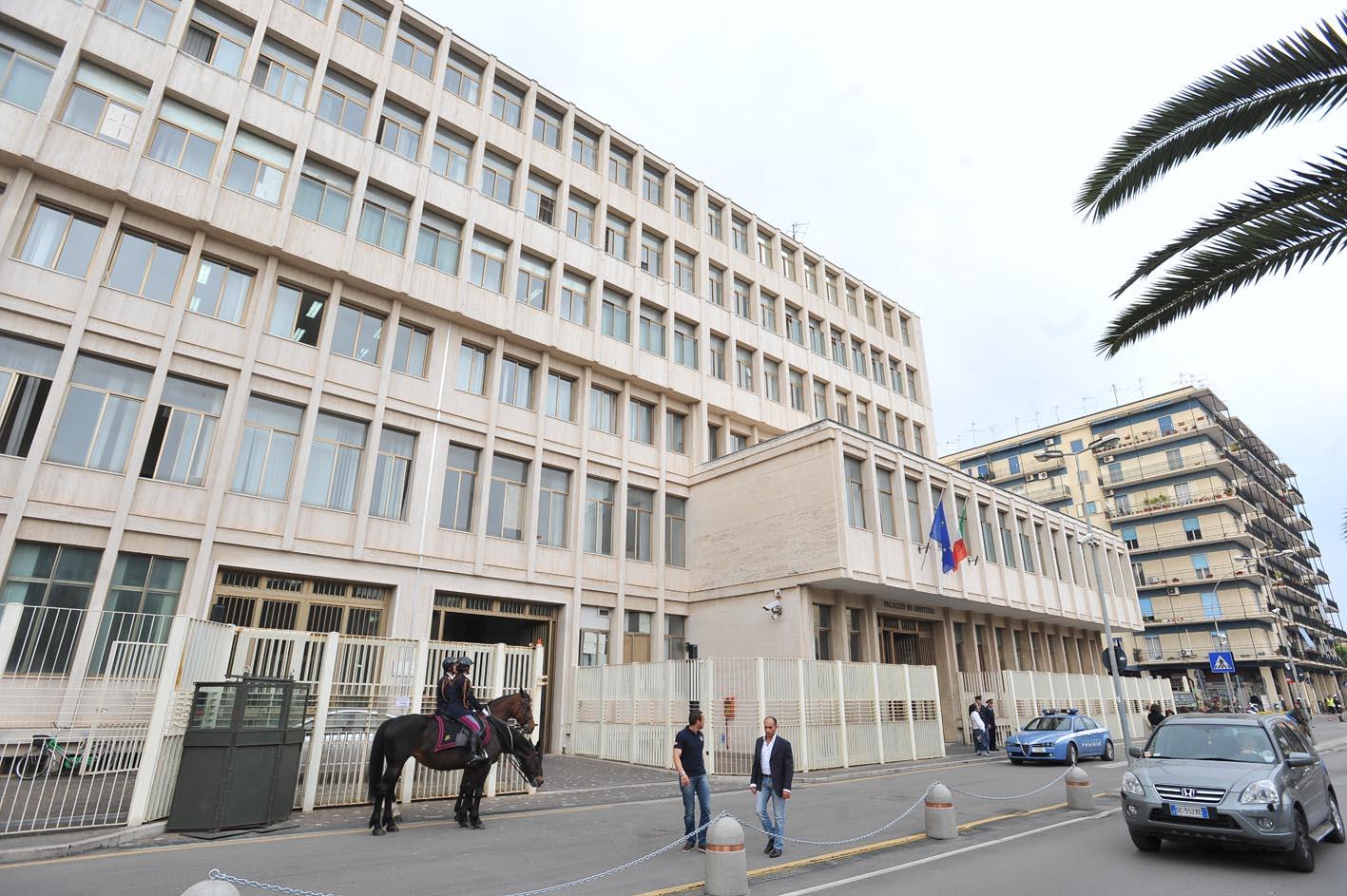 Oro e cocaina rubati dal tribunale, presi due dipendenti
