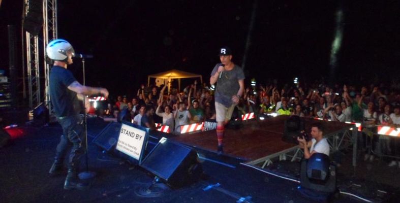 franco ricciardi si esibisce con il casco.3