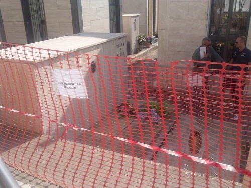 6447_10201730845385869_984158420_n