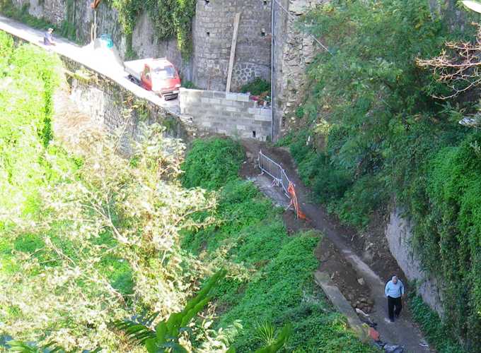 Castellammare_via_Fratte_muro_fontanella (1)