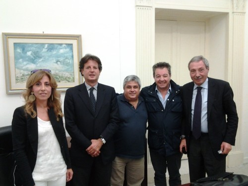 Foto degli assessori ed il sindaco