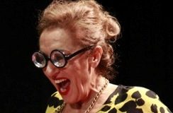 “Mulignane” in scena a Napoli con l’attrice torrese Gea Martire